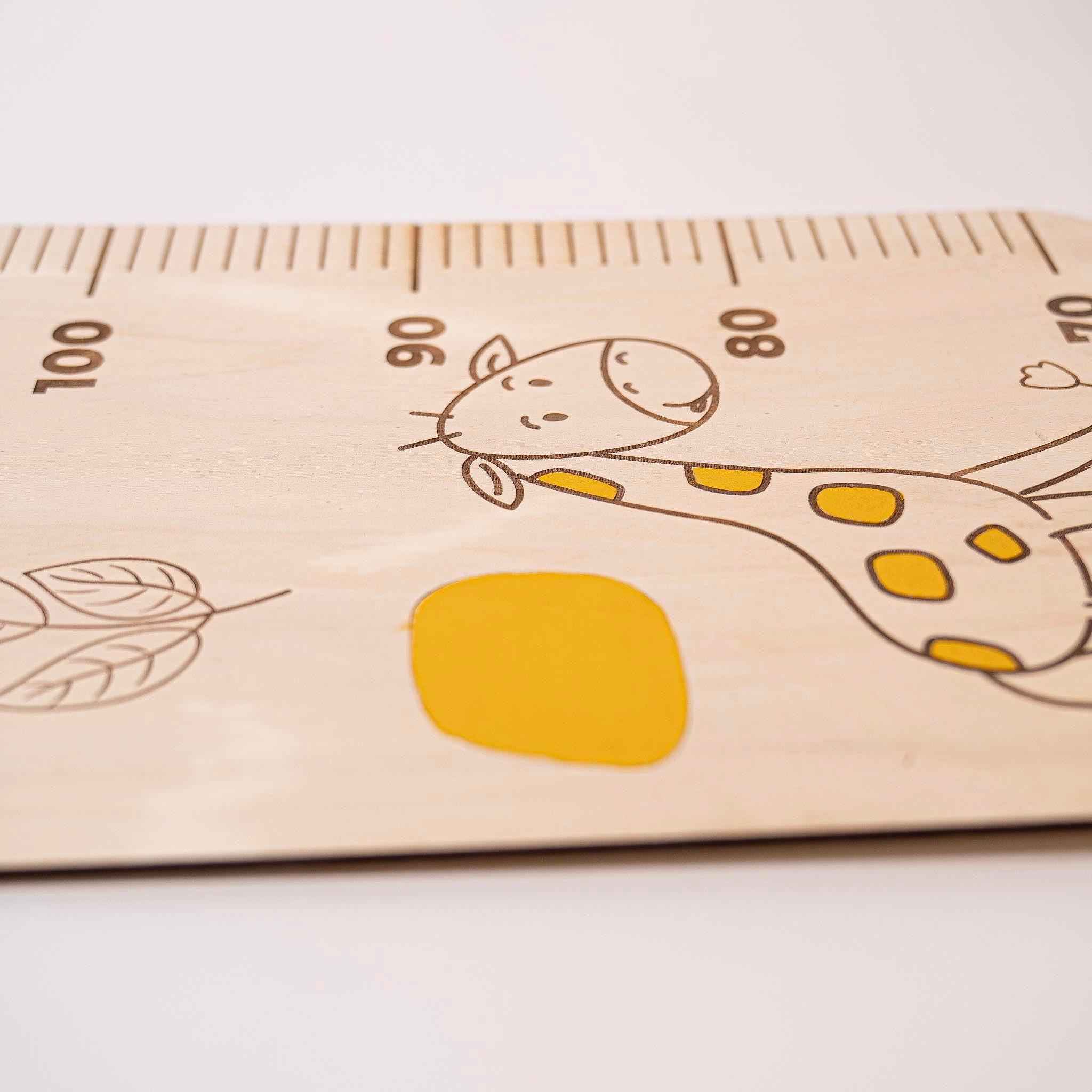 Giraffe - Growth Chart for Children - LuneCadeau